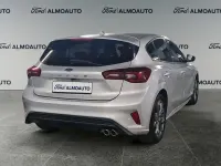 Usado Ford Focus ST-Line 155 CV (114 kW) 2024 Plata perla (metalizado) Berlina
