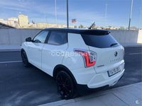 Usado Ssangyong (KGM) Tivoli Limited 115 CV (84 kW) 2017 Blanco SUV