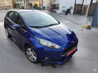 Usado Ford Fiesta Trend 82 CV (60 kW) 2017 Azul Utilitario