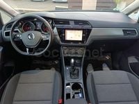 Usado VW Touran Advance 150 CV (110 kW) 2021 Azul Monovolumen
