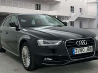 Usado Audi A4 S-Line 150 HP (110 kW) 2014 Preto Carrinha