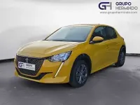 Usado Peugeot e-208 Allure 100 kW (136 CV) 2020 Amarillo Utilitario