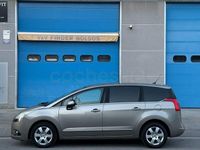 Usado Peugeot 5008 Premium 120 CV (88 kW) 2010 Beige Monovolumen