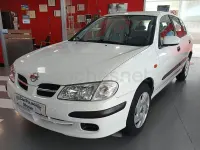 Usado Nissan Almera Comfort 90 CV (66 kW) 2001 Blanco Berlina