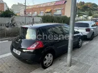 Usado Renault Mégane Dynamique 80 CV (58 kW) 2005 Negro Berlina