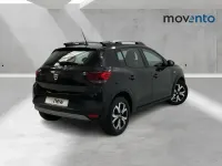 Usado Dacia Sandero Expression 91 CV (66 kW) 2022 Negro Berlina
