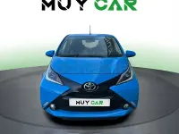 Usado Toyota Aygo X-play 69 CV (50 kW) 2018 Azul Utilitario