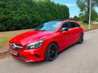 Usado Mercedes CLA180 Shooting Brake Urban 122 CV (89 kW) 2016 Rojo Familiar