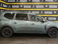 Usado Dacia Jogger Extreme 100 CV (73 kW) 2024 Verde Monovolumen
