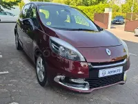 Usado Renault Scénic III Dynamique 130 CV (95 kW) 2012 Granate Monovolumen