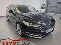 Usado Ford Mondeo Vignale 210 CV (154 kW) 2015 Negro Familiar