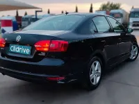 Usado VW Jetta Advance 105 CV (77 kW) 2011 Azul Berlina