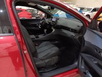 Usado Peugeot 3008 Allure 130 CV (95 kW) 2023 Rojo SUV