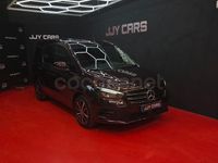 Usado Mercedes T180 116 CV (85 kW) 2023 Granate Monovolumen