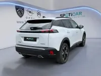 Usado Peugeot 2008 Allure 100 CV (73 kW) 2023 Blanco SUV