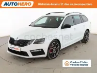 Usado Skoda Octavia RS 230 CV (169 kW) 2018 Blanco Familiar