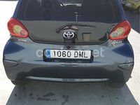 Usado Toyota Aygo Sport 68 CV (50 kW) 2005 Gris / plata Utilitario