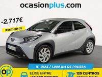 Usado Toyota Aygo Play 72 CV (52 kW) 2024 Gris Utilitario