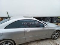 Usado Mercedes CLK270 Avantgarde 170 CV (125 kW) 2003 Gris / plata Coupe