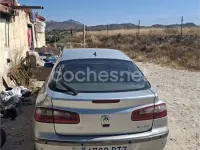 Usado Renault Laguna II Privilege 120 CV (88 kW) 2002 Gris / plata Berlina