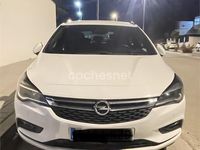 Usado Opel Astra Dynamic 125 CV (91 kW) 2019 Blanco Familiar