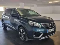 Usado Peugeot 5008 Allure 131 CV (96 kW) 2018 Azul SUV
