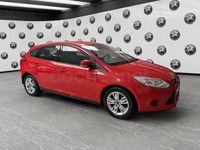 Käytetty Ford Focus Trend 100 HP (73 kW) 2013 Punainen Sedan