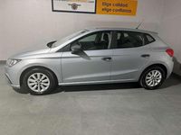 Usado Seat Ibiza Reference 95 CV (69 kW) 2018 Gris Utilitario