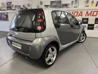 Usado Smart ForFour Pulse 95 CV (69 kW) 2004 Gris Utilitario