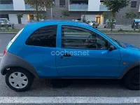 Usado Ford Ka 70 CV (51 kW) 2004 Azul Utilitario