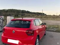 Usado VW Polo Advance 95 CV (69 kW) 2019 Rojo Utilitario