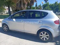 Usado Seat Altea 105 CV (77 kW) 2006 Azul Monovolumen