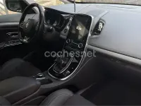 Usado Renault Espace Zen 130 CV (95 kW) 2018 Negro Monovolumen
