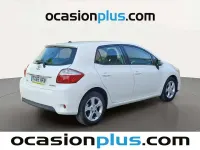 Usado Toyota Auris Active 90 CV (66 kW) 2011 Blanco Utilitario