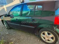 Usado Renault Mégane II Expression 110 CV (80 kW) 2006 Negro Berlina