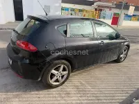 Usado Seat Leon Copa 90 CV (66 kW) 2011 Negro Utilitario