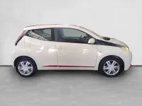 Usado Toyota Aygo X-cite 69 CV (50 kW) 2016 Blanco Utilitario