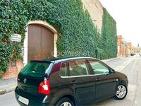 Usado VW Polo Highline 75 CV (55 kW) 2003 Negro Berlina