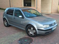 Usado VW Golf IV Highline 115 CV (84 kW) 2002 Gris / plata Berlina