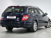 Usado Mercedes C220 170 CV (125 kW) 2008 Azul Familiar