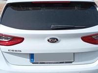 Usado Kia Ceed 120 CV (88 kW) 2019 Blanco Utilitario