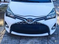 Usado Toyota Yaris Active 90 CV (66 kW) 2015 Blanco Utilitario