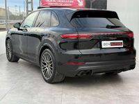 Usado Porsche Cayenne Platinum Edition 340 CV (250 kW) 2023 Negro SUV
