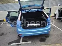 Begagnad Ford Focus Trend 115 HK (84 kW) 2010 Blå Sedan