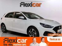 Usado Hyundai i30 120 CV (88 kW) 2024 Blanco Berlina