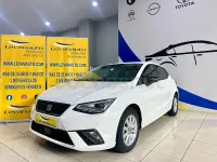 Usado Seat Ibiza Style Plus 110 CV (80 kW) 2022 Blanco Utilitario