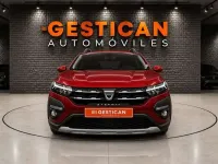 Usado Dacia Sandero Comfort 91 CV (66 kW) 2023 Rojo Utilitario