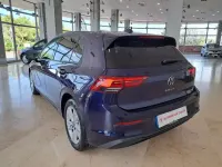 Usado VW Golf VIII Life 150 CV (110 kW) 2022 Azul Utilitario