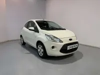 Usado Ford Ka Trend+ 69 CV (50 kW) 2015 Blanco Utilitario