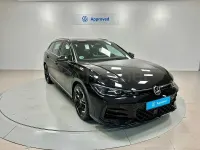 Usado VW Passat R-line 150 CV (110 kW) 2025 Negro Familiar